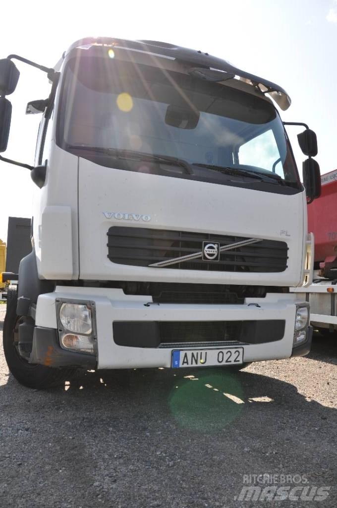 Volvo FL240 4x2 平板车