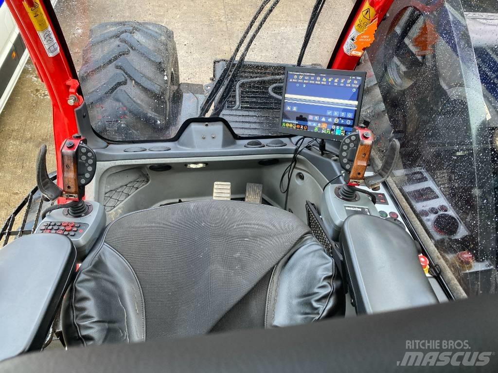 Komatsu 951 收割机