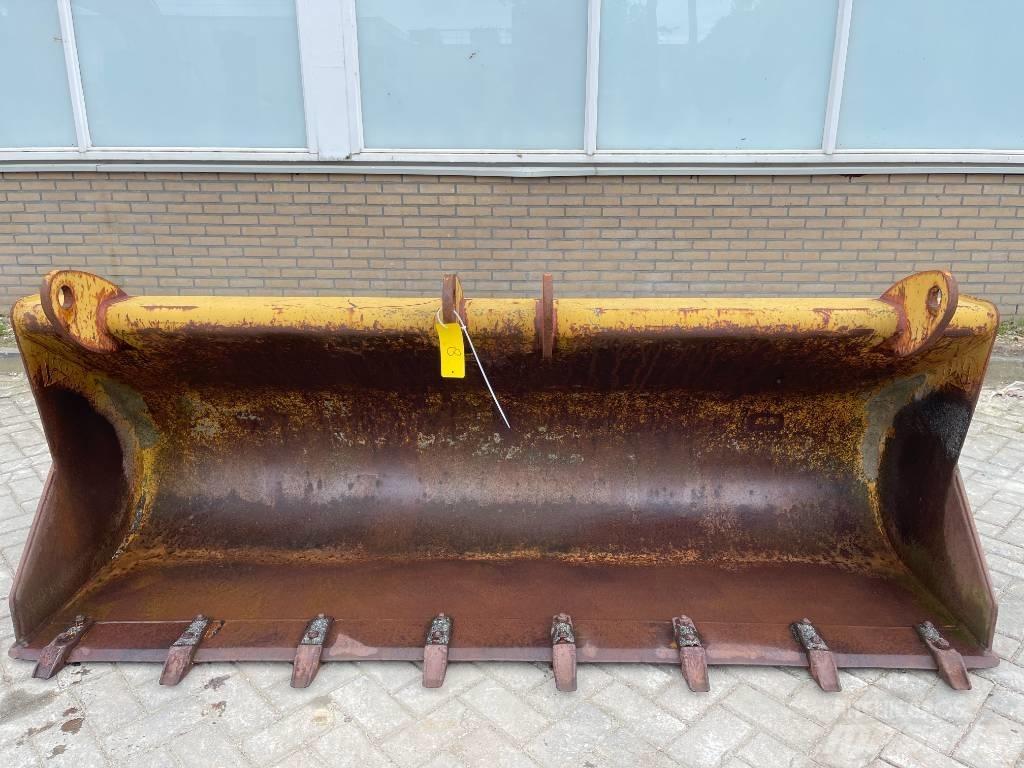 CAT Backhoe bucket 挖斗