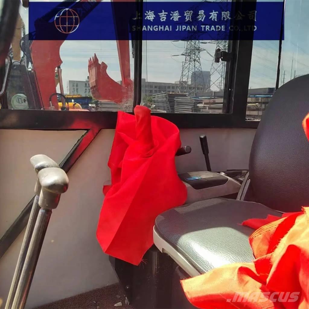 Komatsu PC 40 小型挖掘机