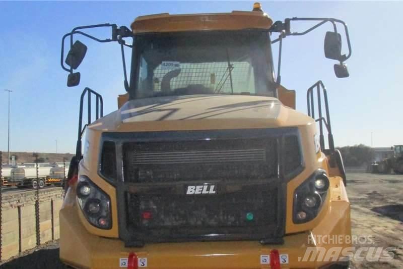Bell B30E 铰接式自卸车