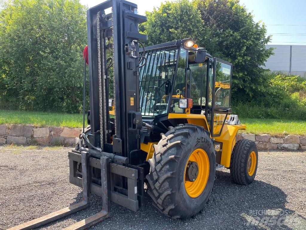JCB 940-2 T4 越野叉车|叉装车