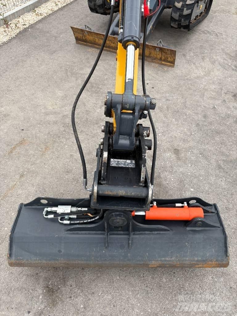 XCMG XE 18 E 小型挖掘机
