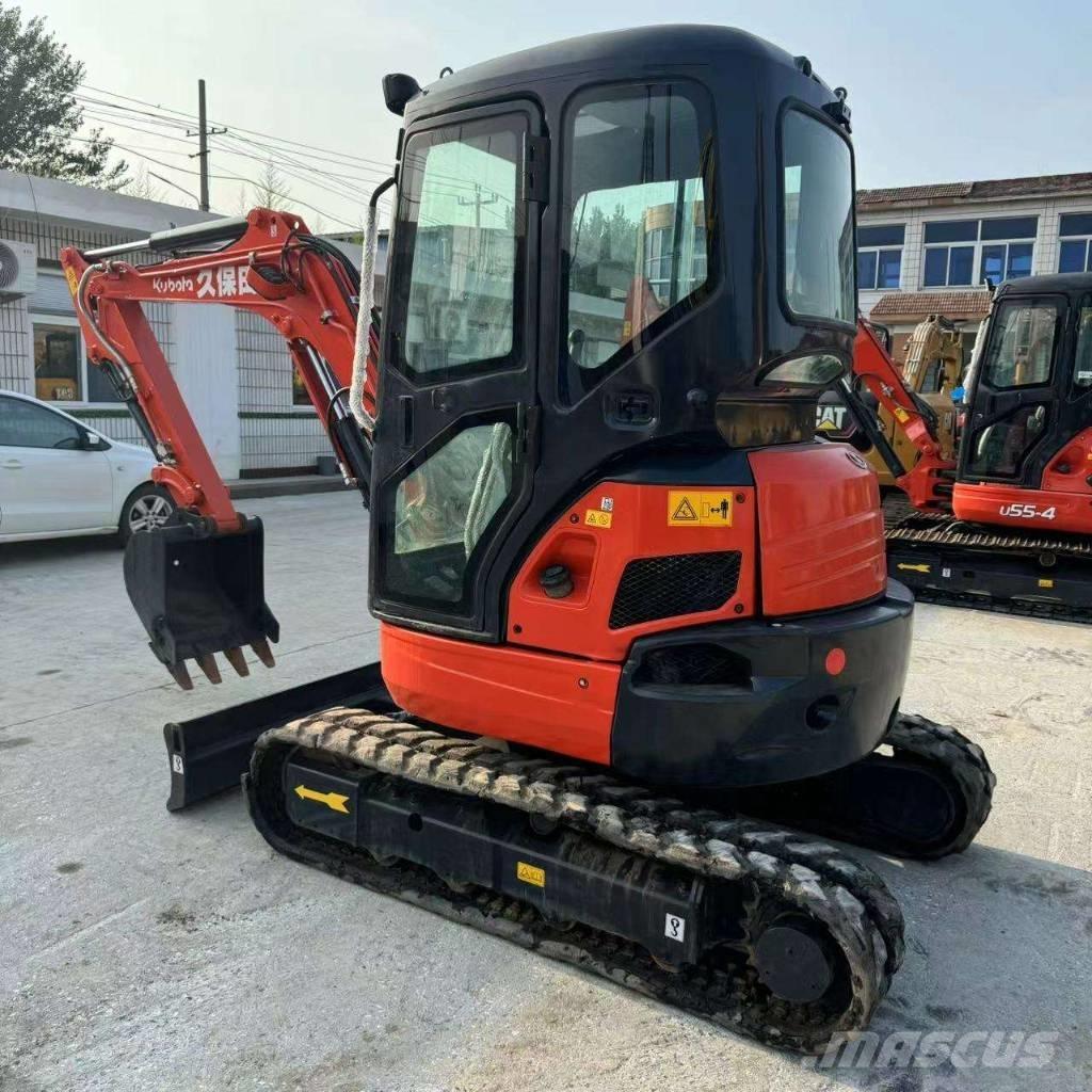 Kubota U 35 小型挖掘机