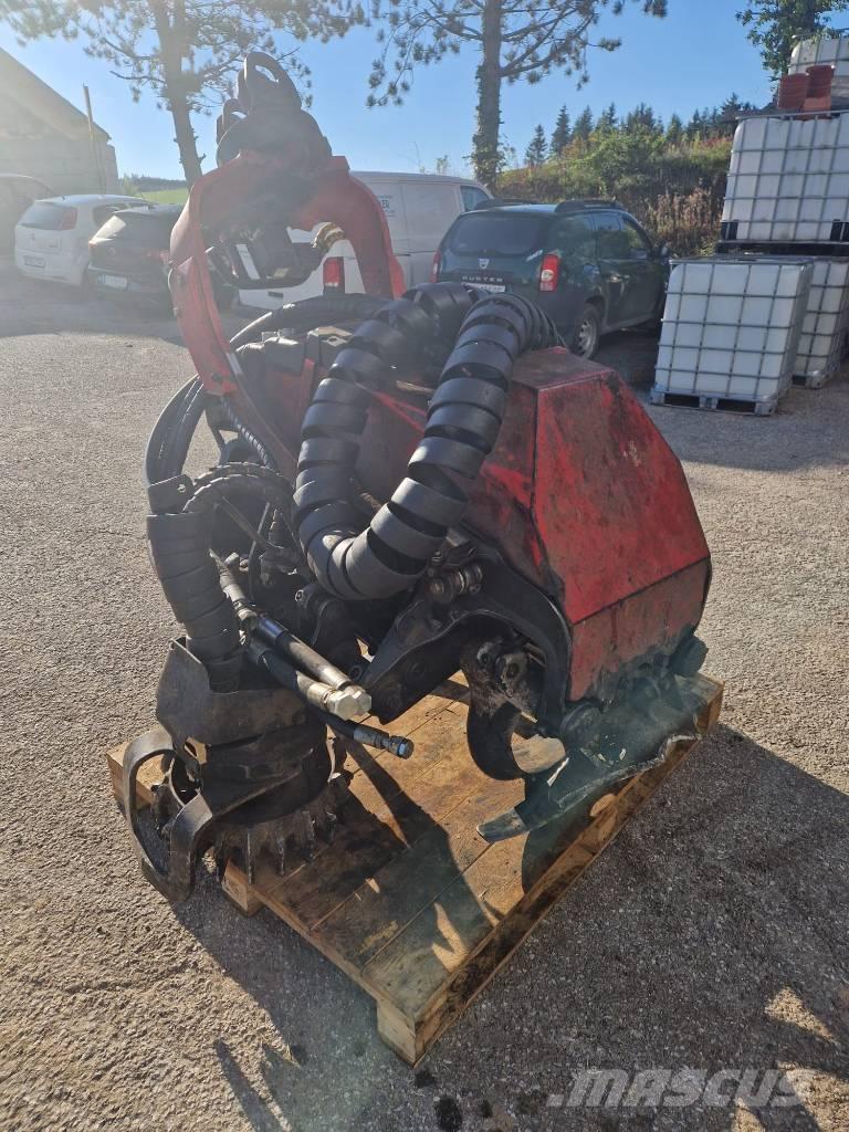 Komatsu 124 打枝机