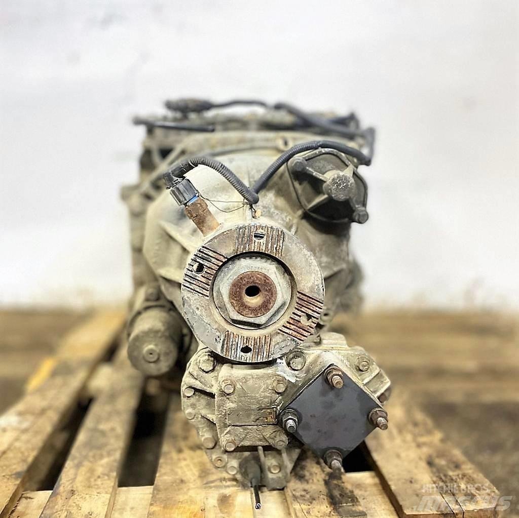 Volvo VT2412B 变速器