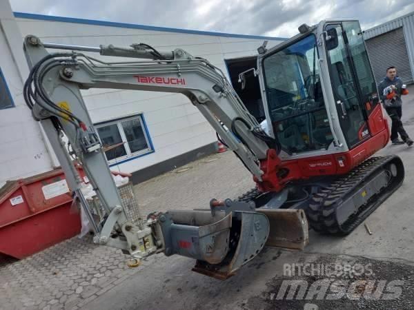 Takeuchi TB 240 DPF 小型挖掘机