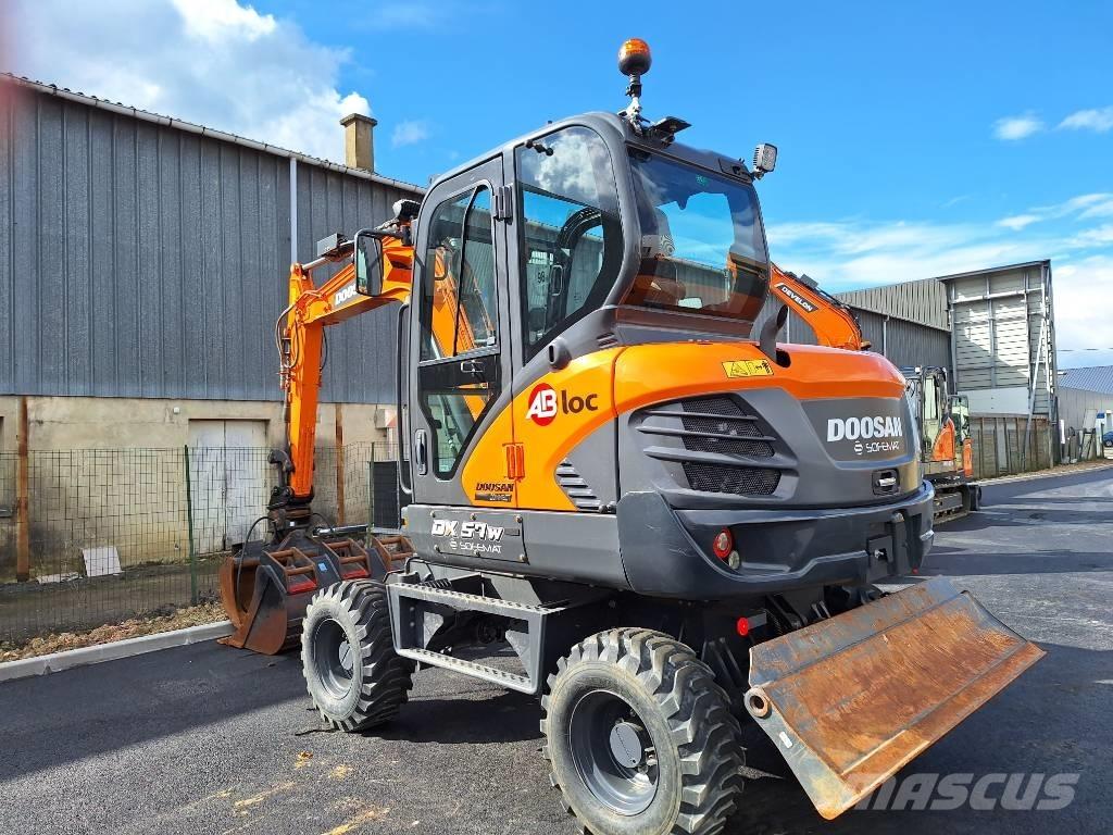 Doosan DX 57 W 轮式挖掘机