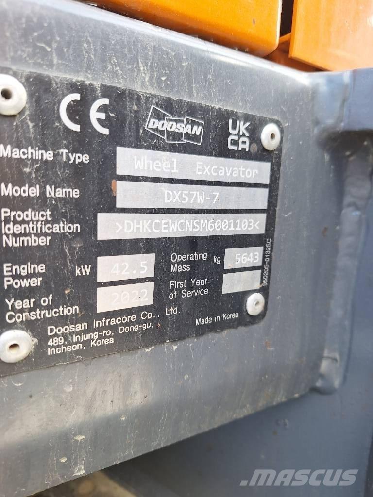 Doosan DX 57 W 轮式挖掘机