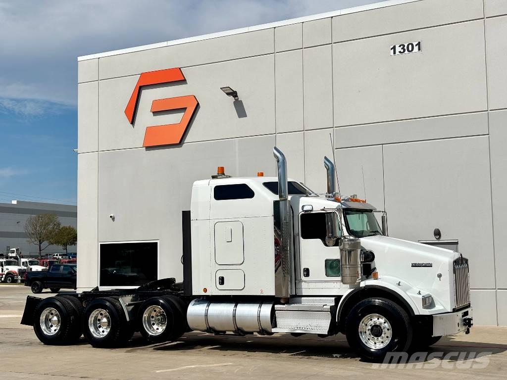 Kenworth T 800 牵引车