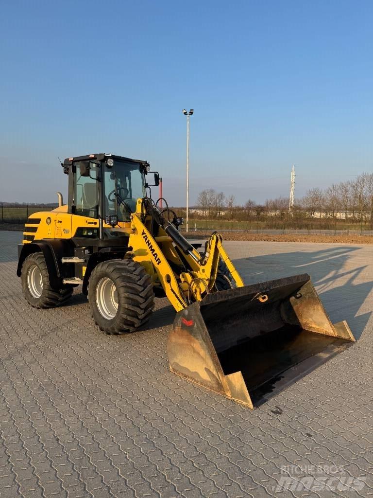 Yanmar V 120 轮式装载机