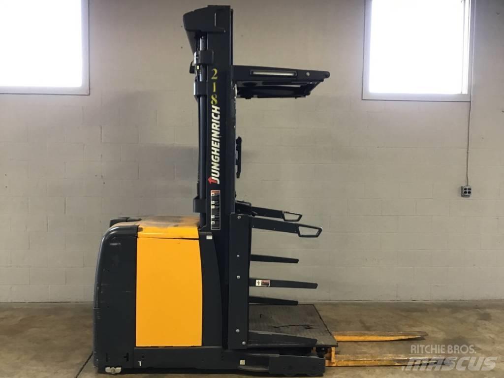 Jungheinrich EKS208 中端式装载机