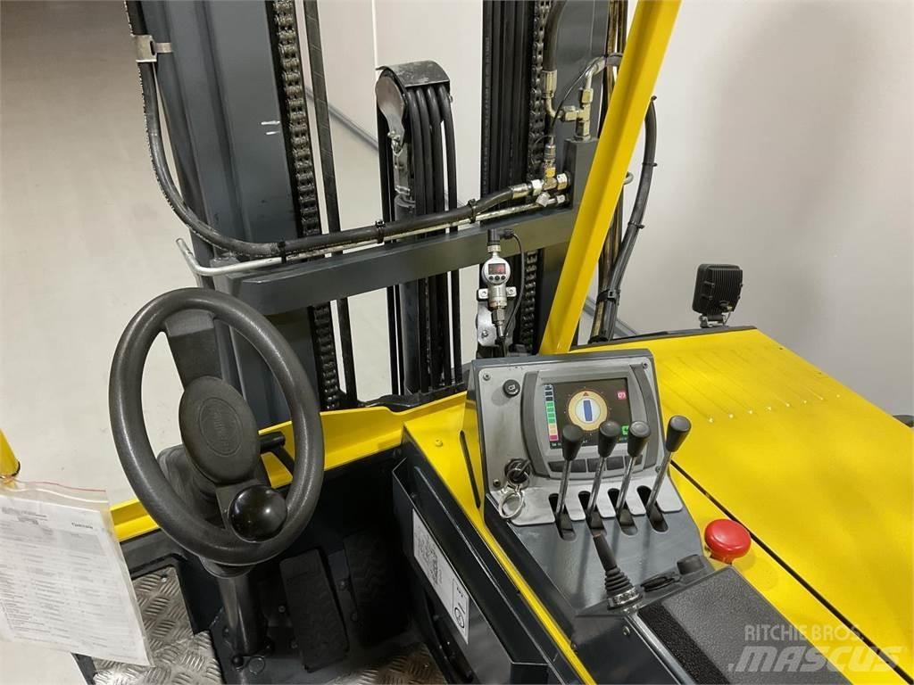 Combilift CBE3000 四轮前移式叉车