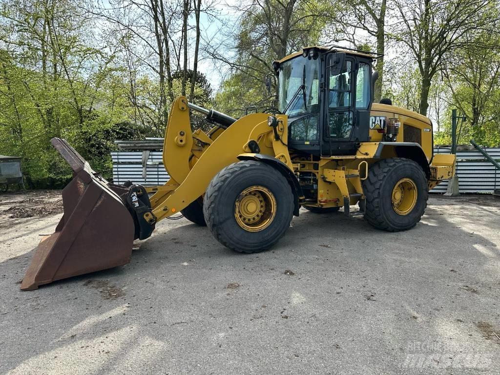 CAT 938M 轮式装载机