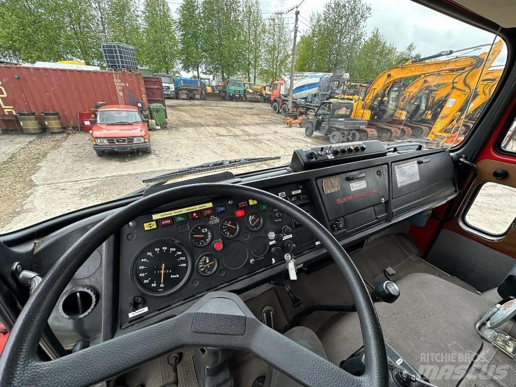 Iveco 120-23 消防车