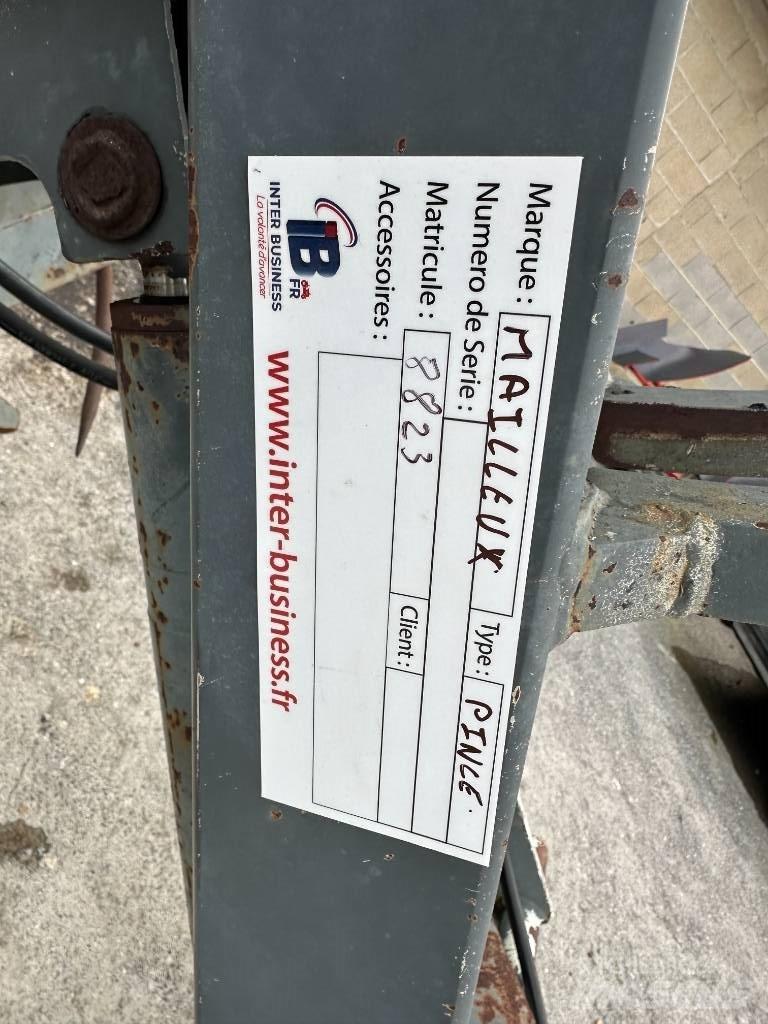  MANIBALLE MAILLEUX 叉式钳车