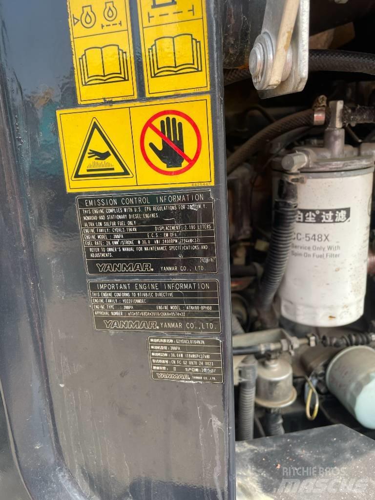 Hitachi ZX 55 小型挖掘机