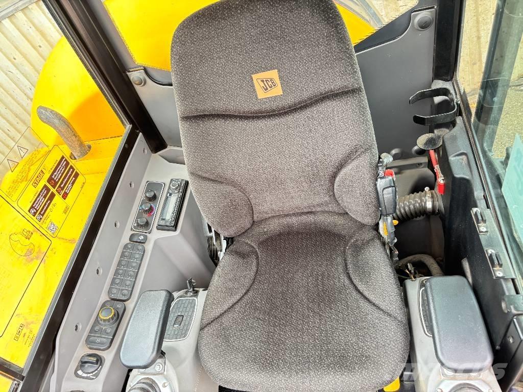 JCB 60C-2 小型挖掘机