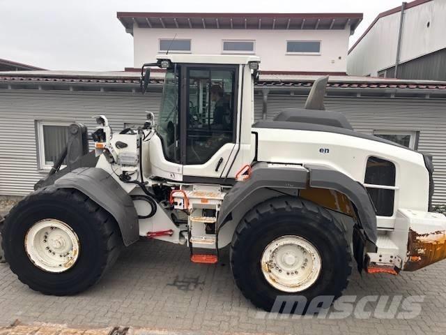 Volvo Radlader L110H 轮式装载机