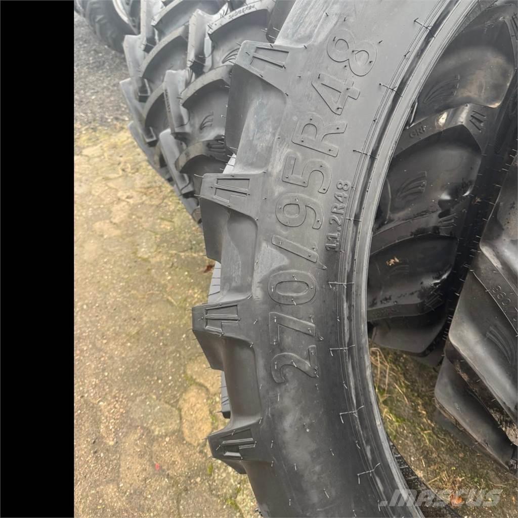  270/95R48 *GRI* 轮胎、车轮、轮圈