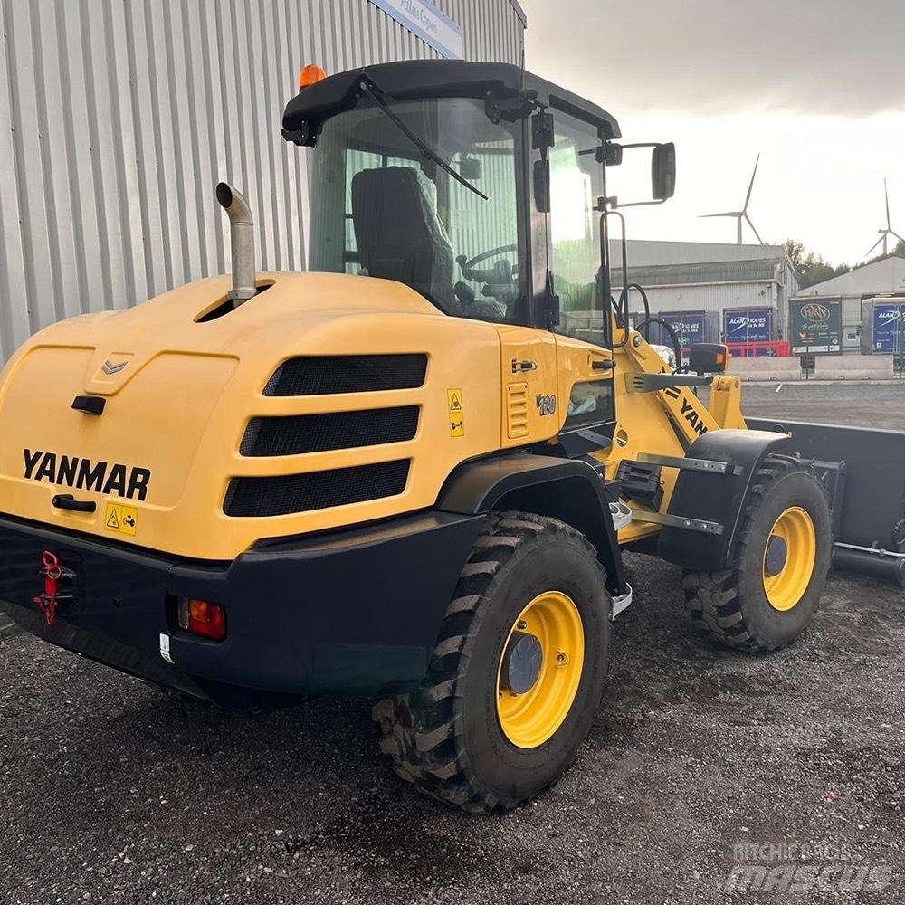 Yanmar V 120 轮式挖掘机