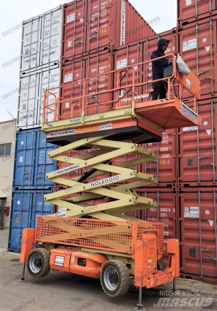 JLG M 4069 剪叉式升降机