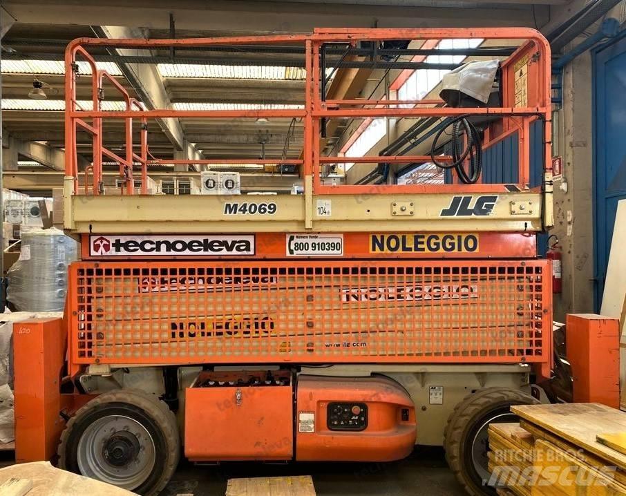 JLG M 4069 剪叉式升降机