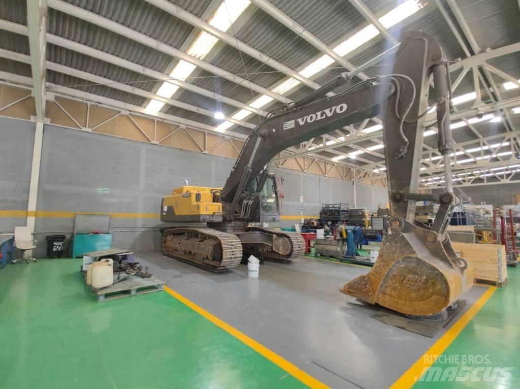Volvo EC350DL 履带挖掘机