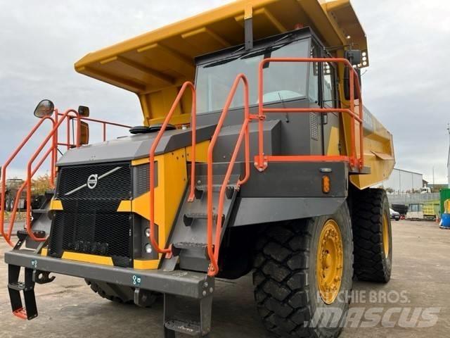 Volvo R60D 刚性自卸车