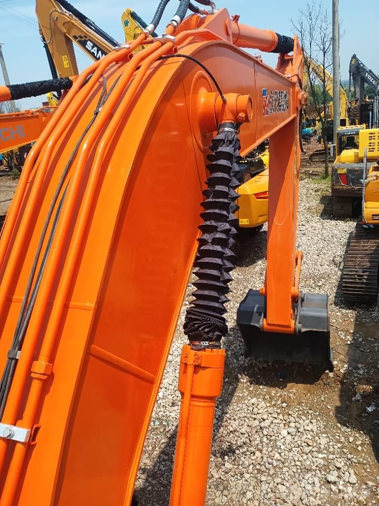 Hitachi ZX 240 履带挖掘机