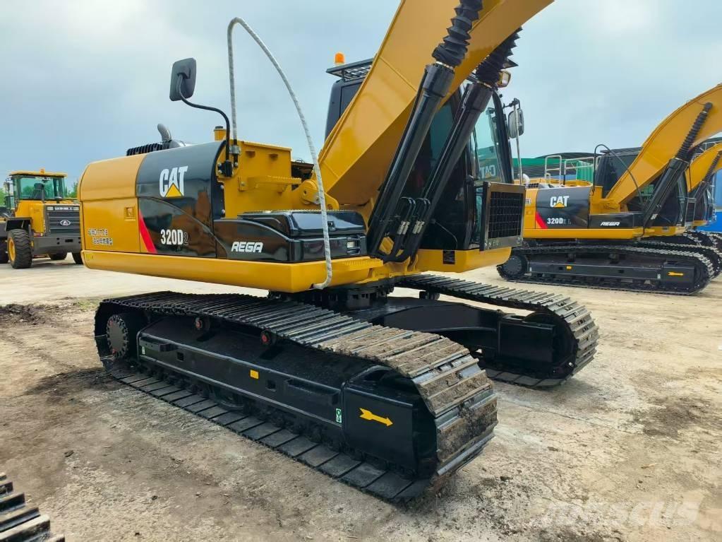 CAT 320 D 履带挖掘机