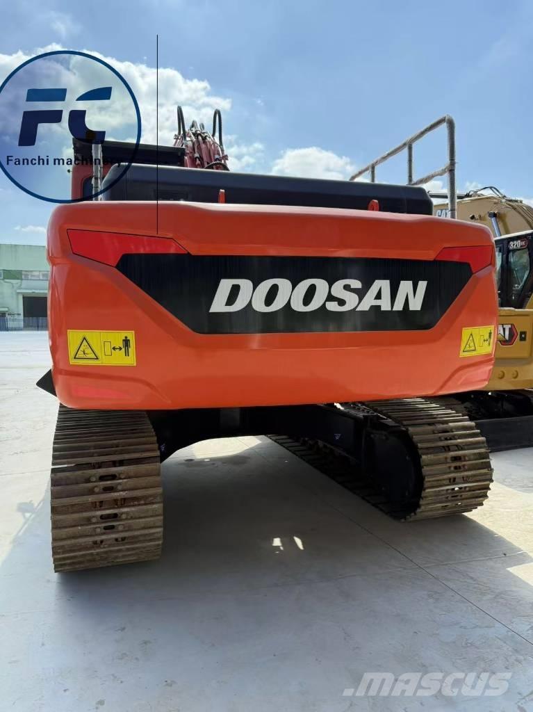 Doosan DX 225 LC 履带挖掘机