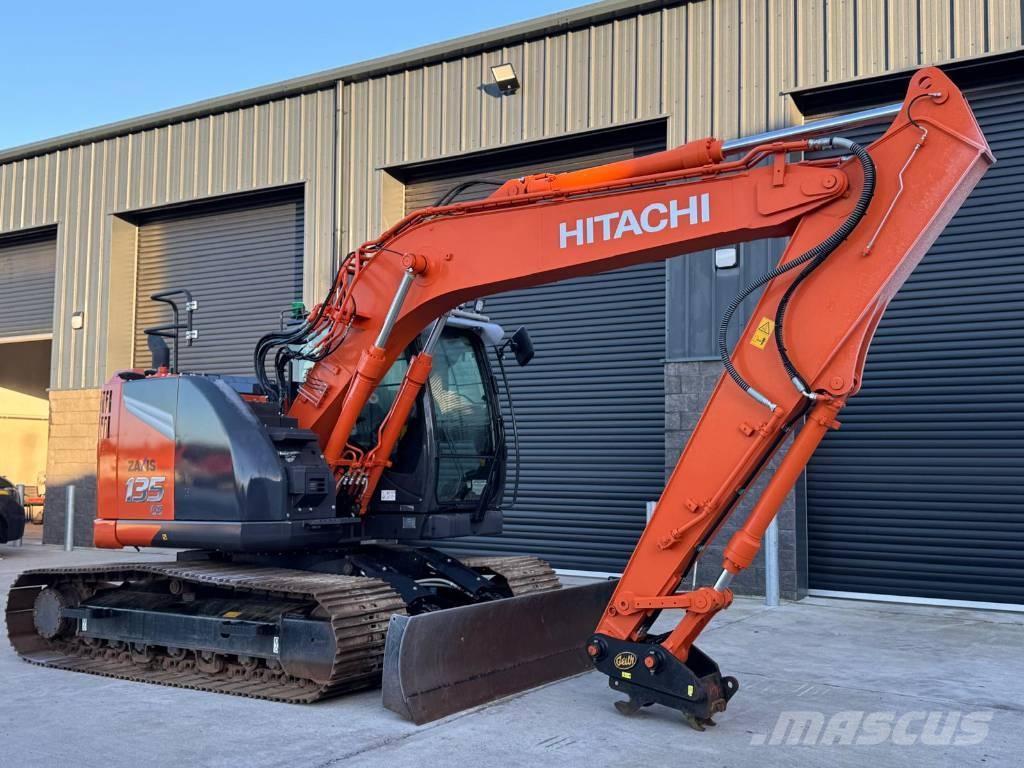 Hitachi ZX 135 US-7 履带挖掘机
