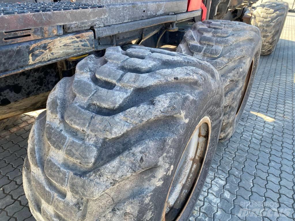 Komatsu 875 集运机