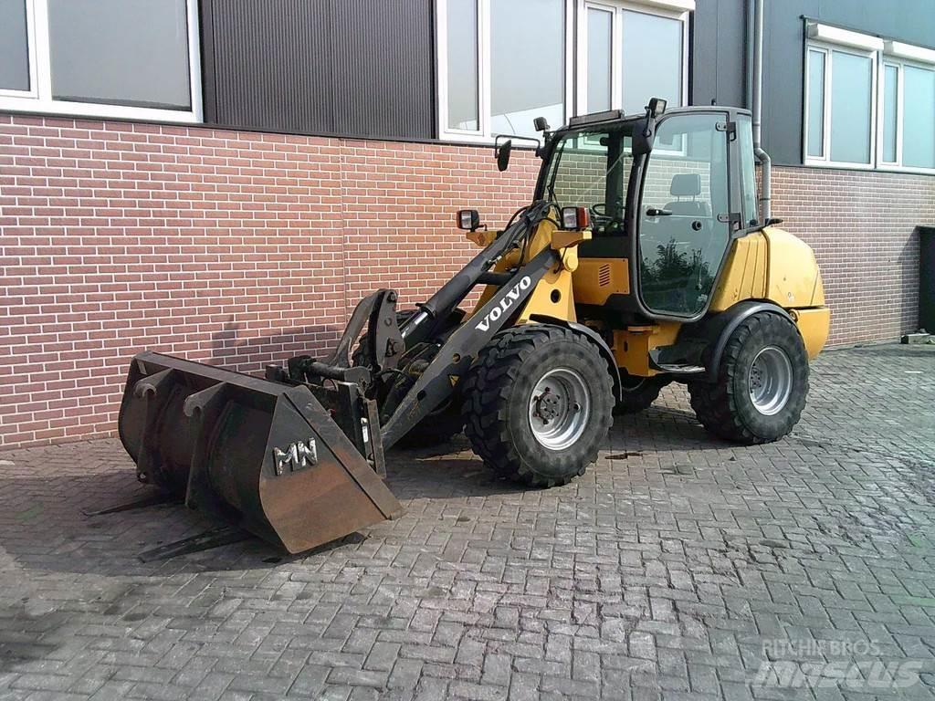 Volvo L25B 轮式装载机
