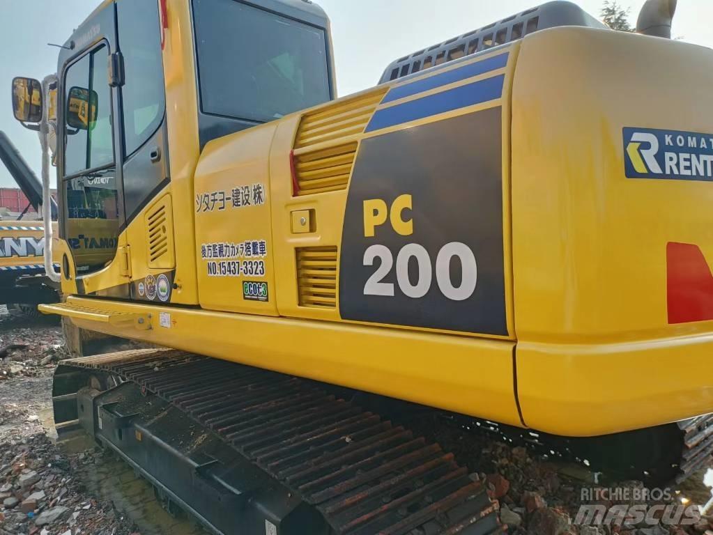 Komatsu PC 200-8 履带挖掘机