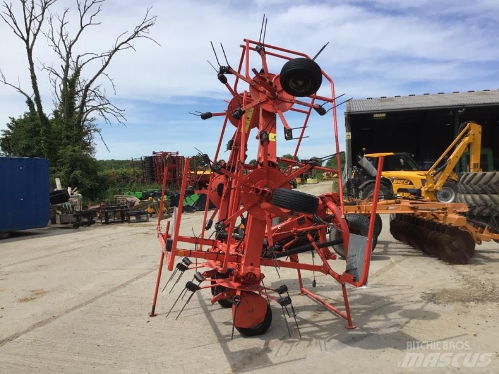 Kuhn GF 6502 料堆整形机