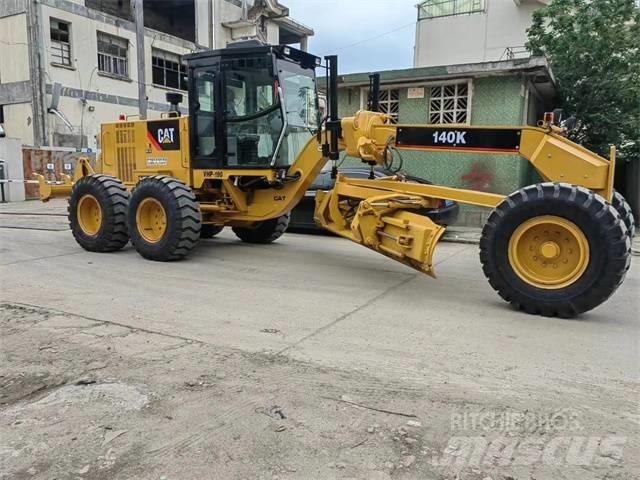 CAT 140 K 平地机/推土机