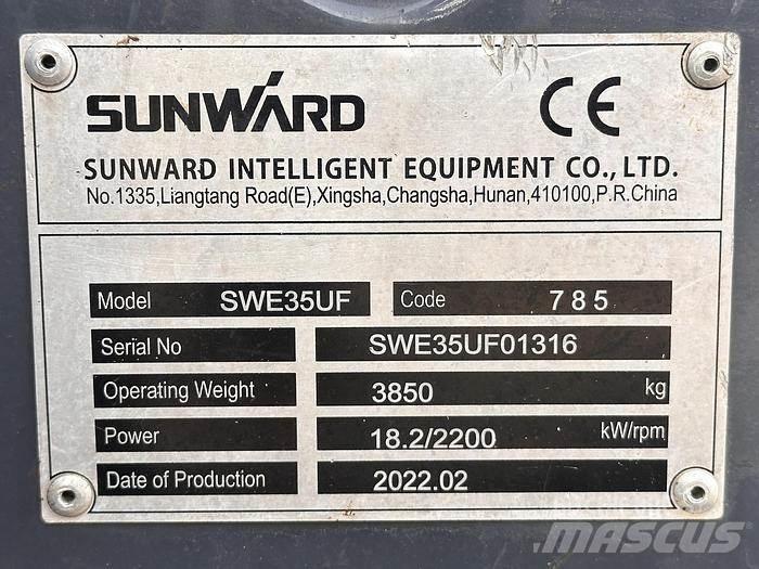 Sunward SWE35UF 小型挖掘机