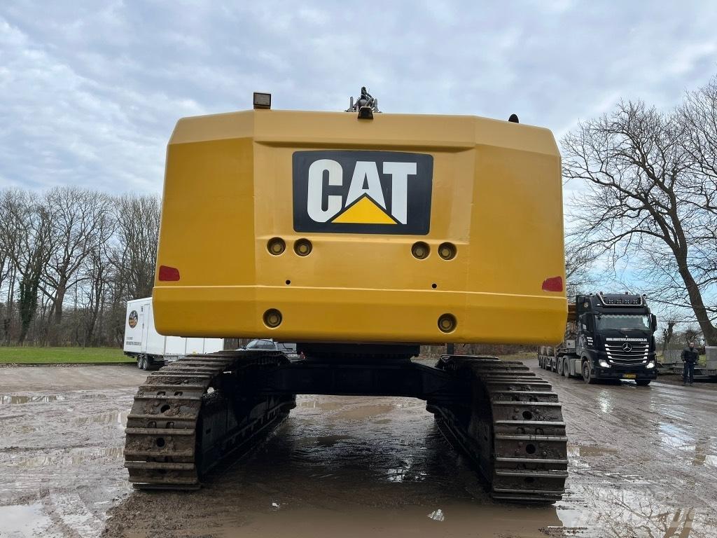 CAT 374 F L 履带挖掘机