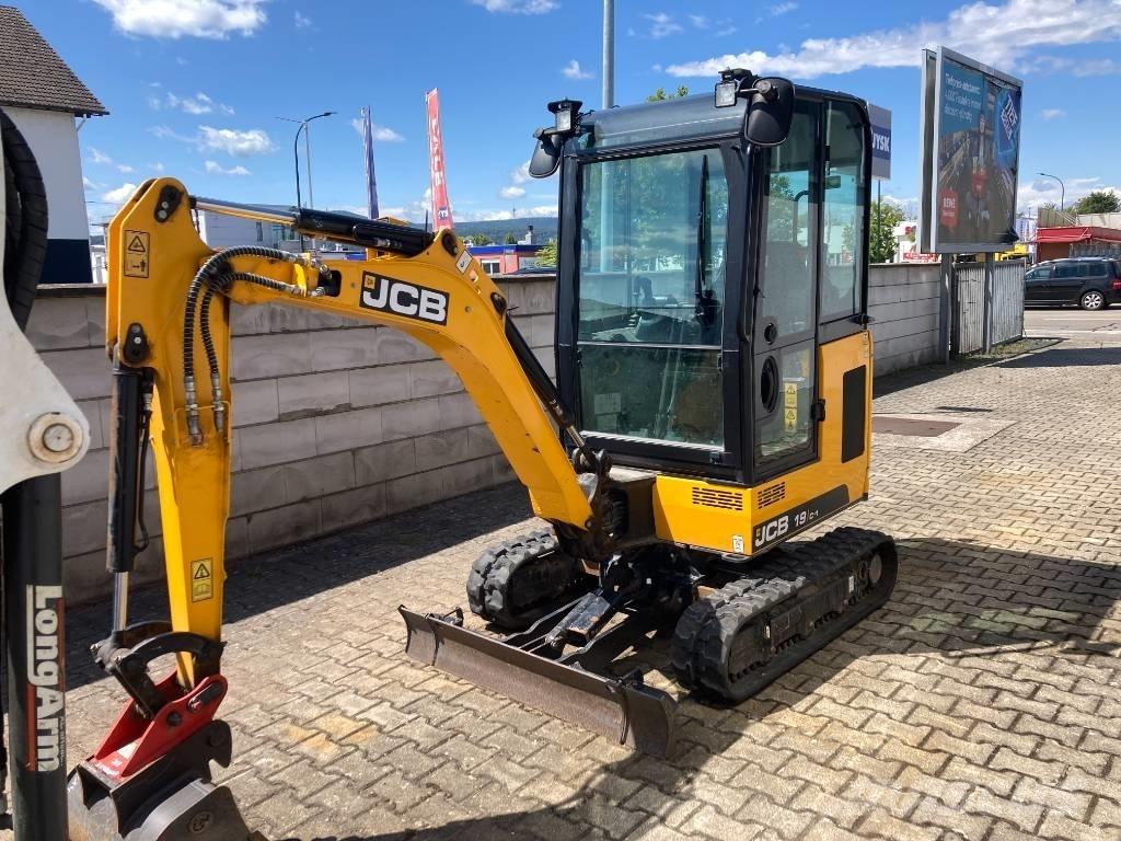 JCB 19 C-1 小型挖掘机