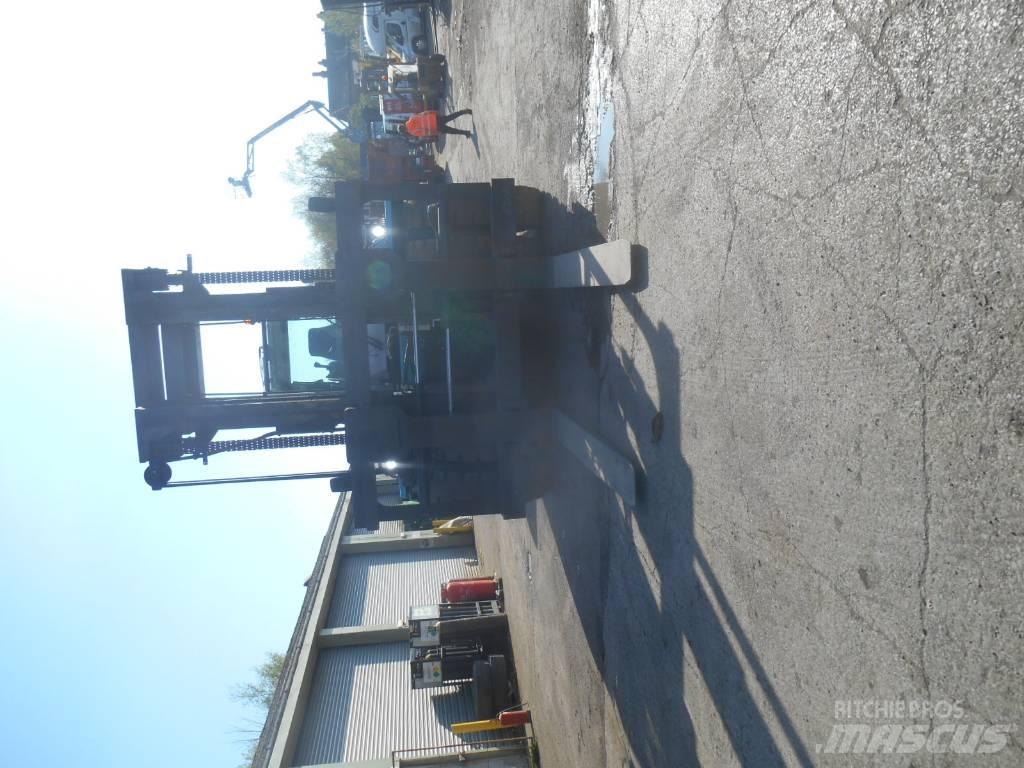 SMV 33-1200C 柴油叉车