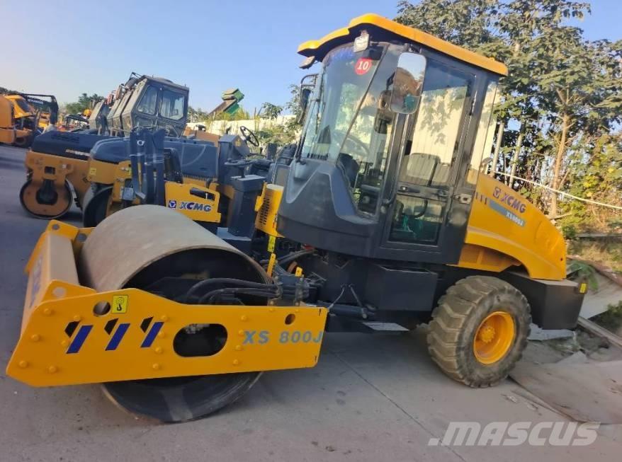 XCMG XS 800 J 单轮压路机