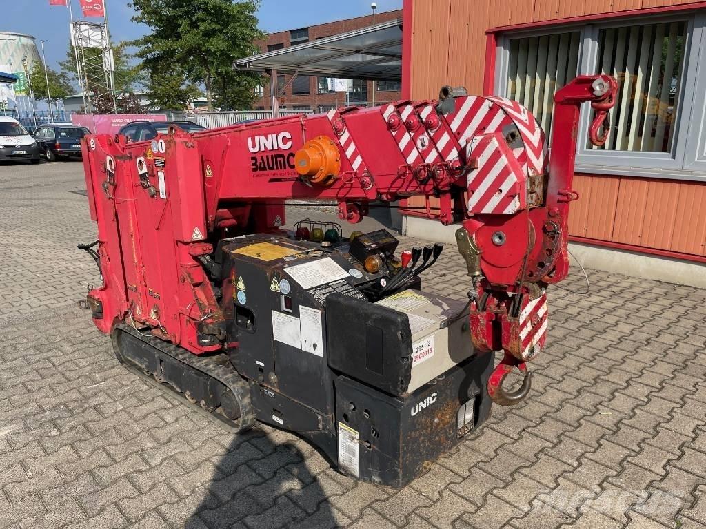 Unic URW-295 轻小型起重机