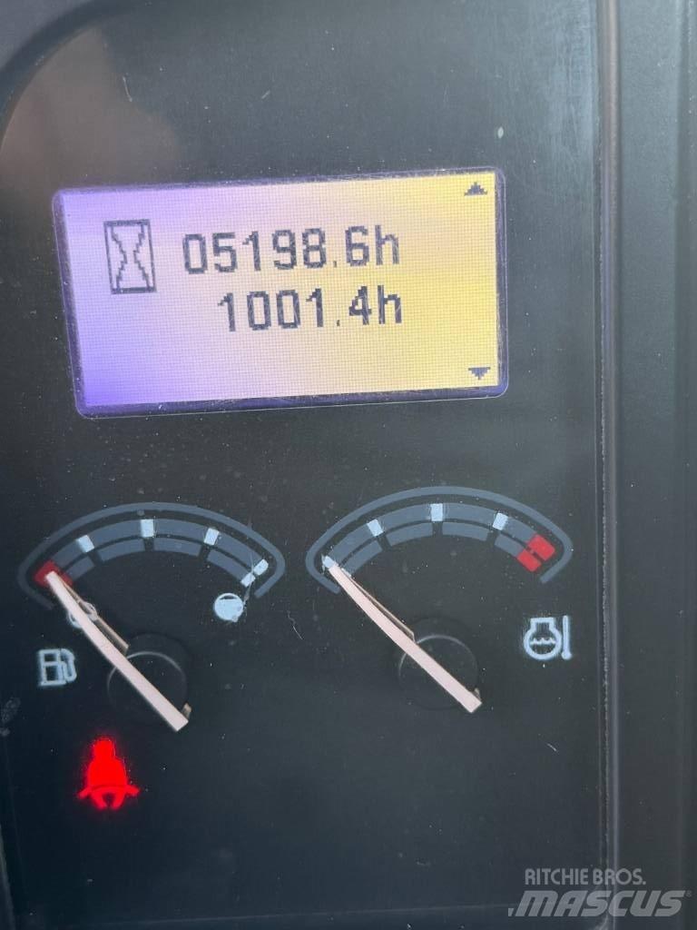 Volvo ECR 88 D 中型挖掘机