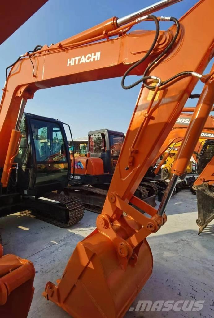 Hitachi ZX 70 小型挖掘机