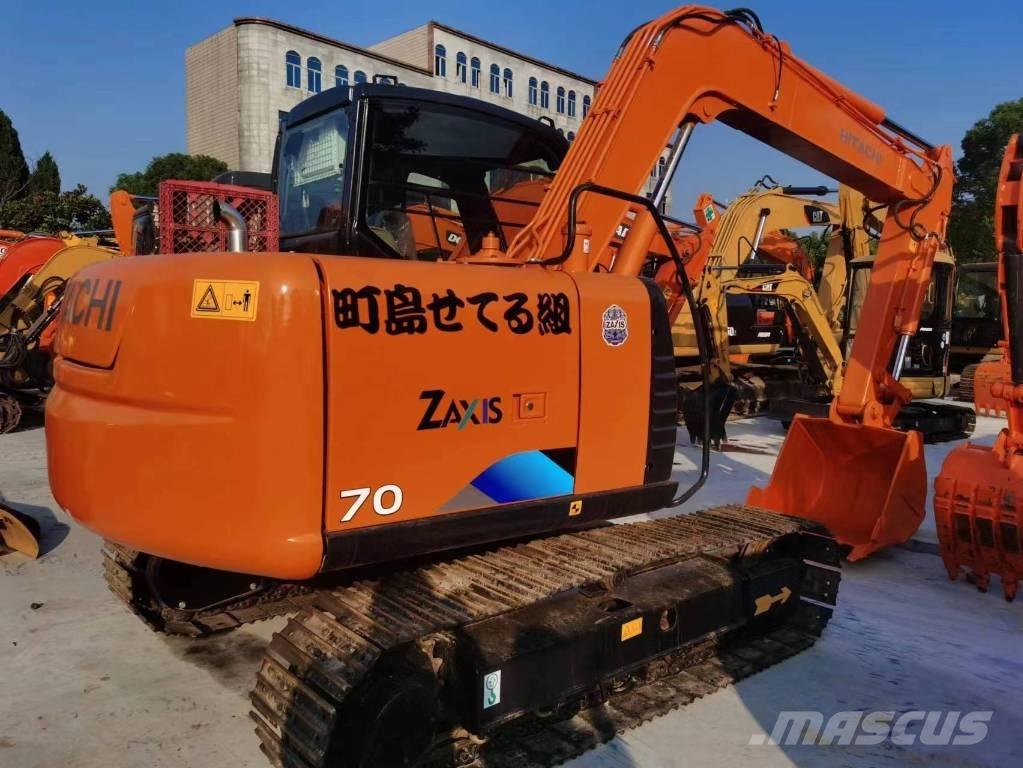 Hitachi ZX 70 小型挖掘机