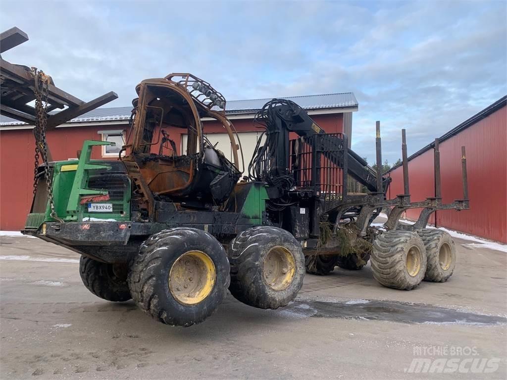 John Deere 1010E 集运机