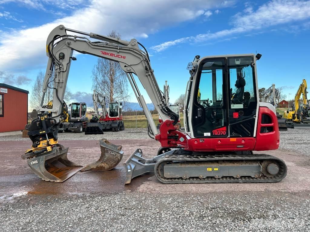 Takeuchi TB370 小型挖掘机