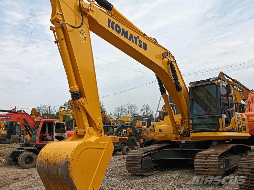 Komatsu PC 210 履带挖掘机